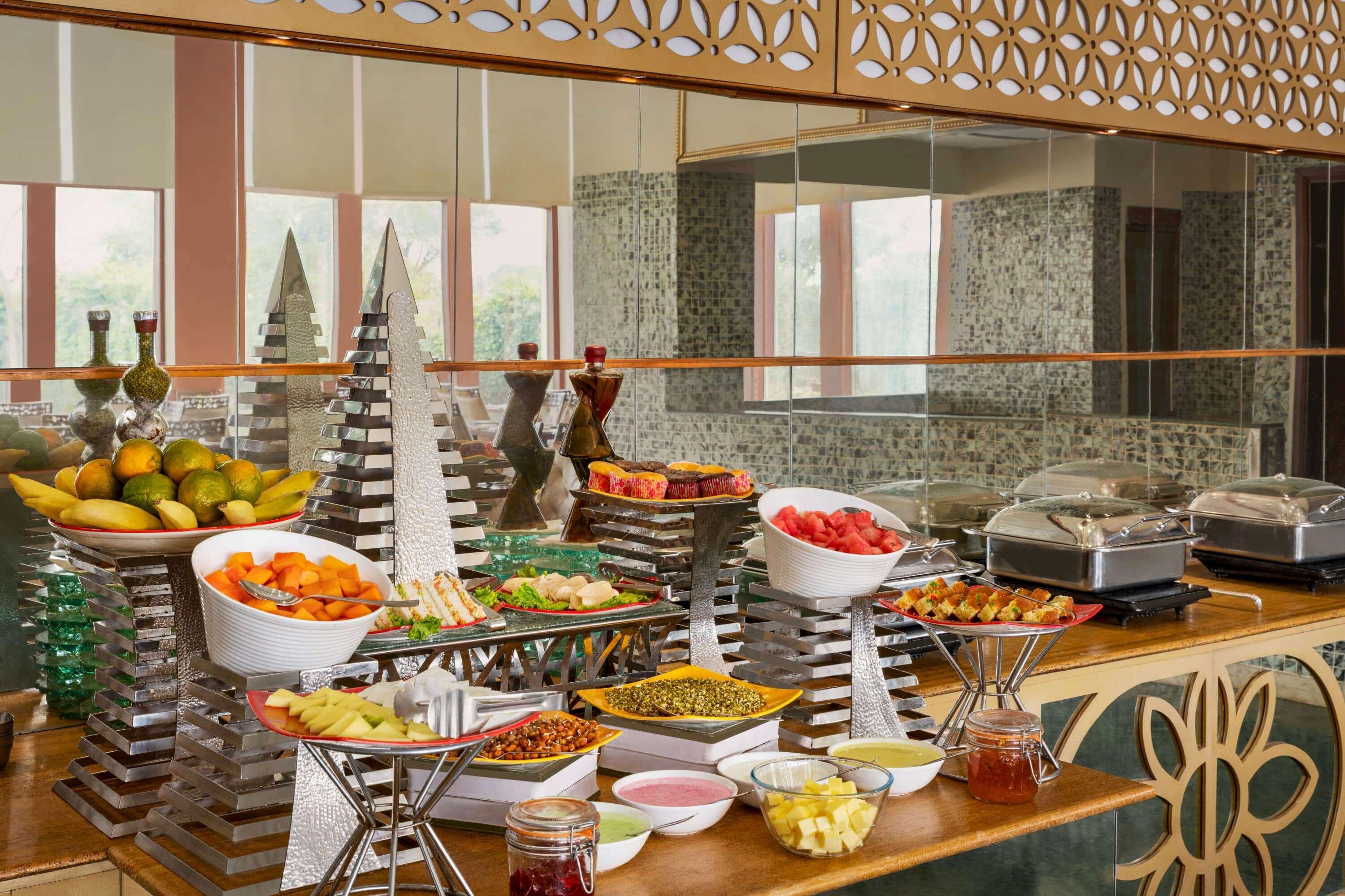 Ramada By Wyndham Jaipur Jaisinghpura Hotel Buitenkant foto